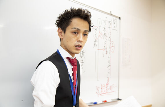 日野市に塾を開き中学受験に向けて頑張る生徒様を応援しております
